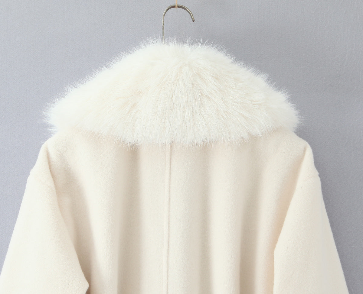 Elegant langry fashion white woolen long coat with cream fur-trimmed hood
