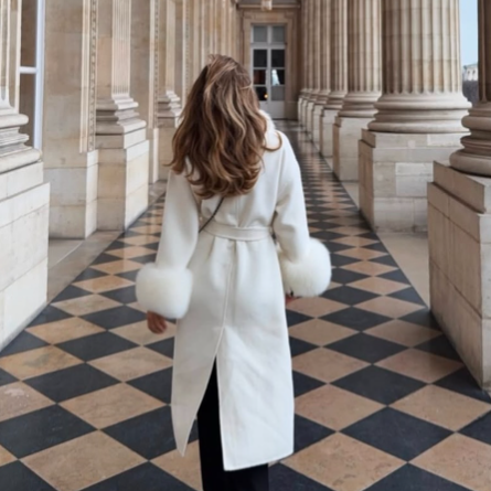 Elegant langry fashion white woolen long coat with big fur collar and belt