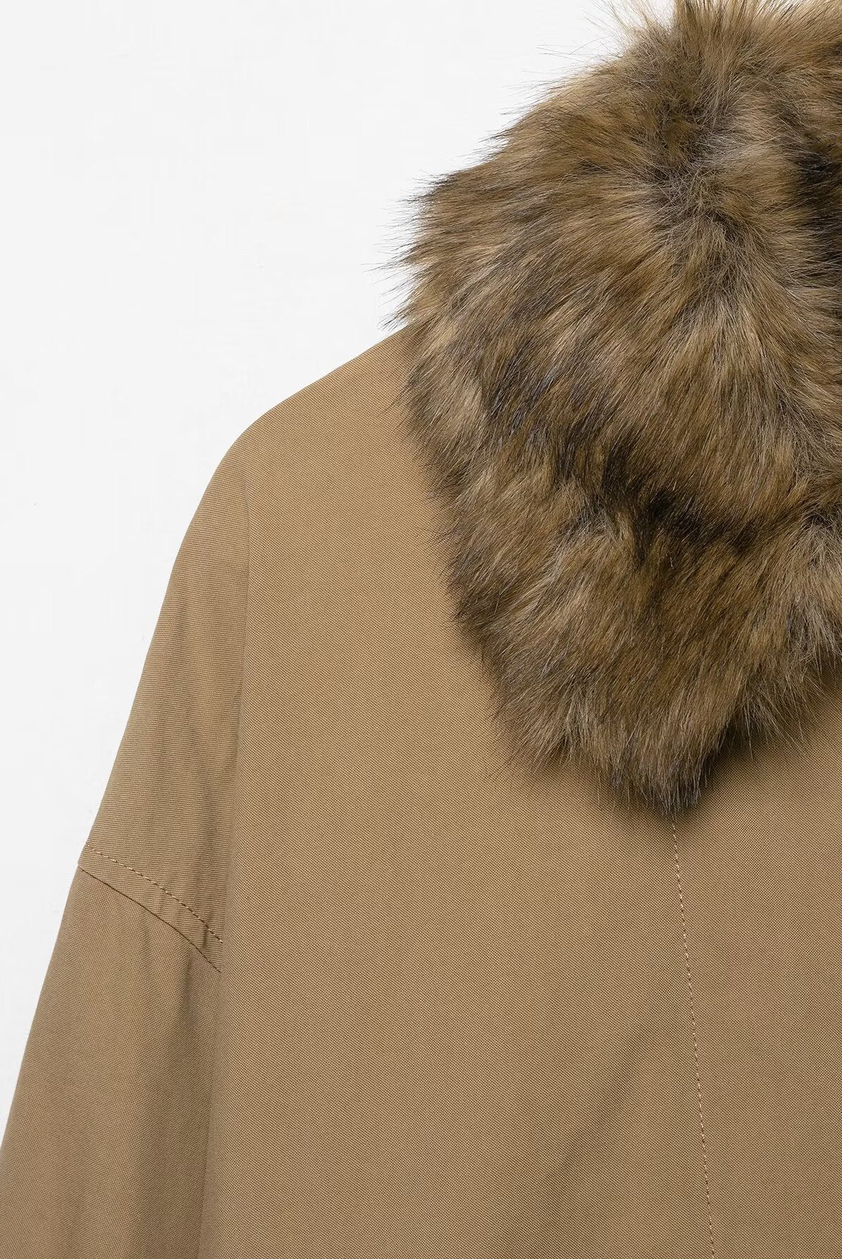 Elegant Langry fur collar bomber jacket in beige with textured fabric and zipper