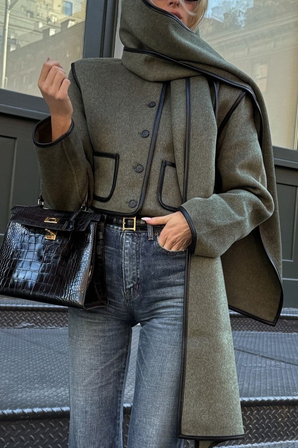 Langry fashion black crocodile crossbody bag with silver hardware