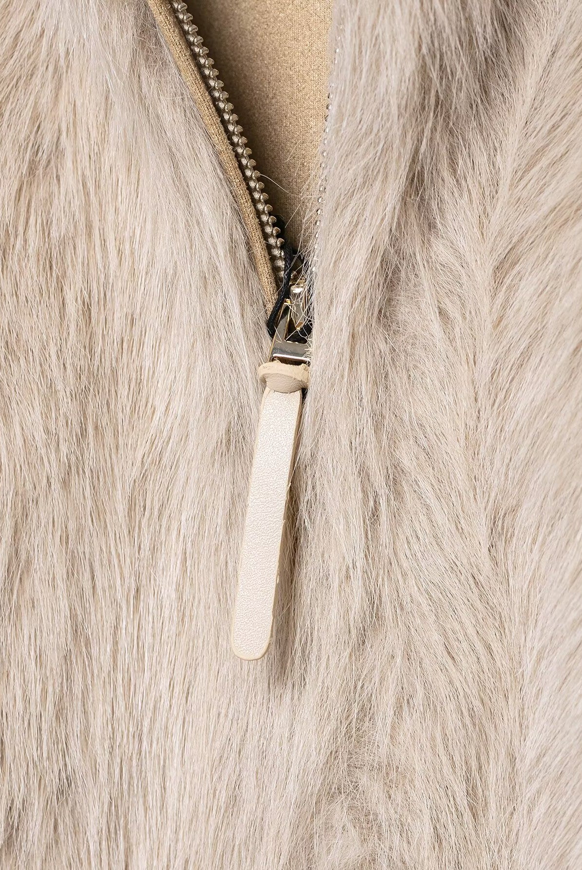 Fashionable Langry beige faux fur vest in warm double-sided wool jacket