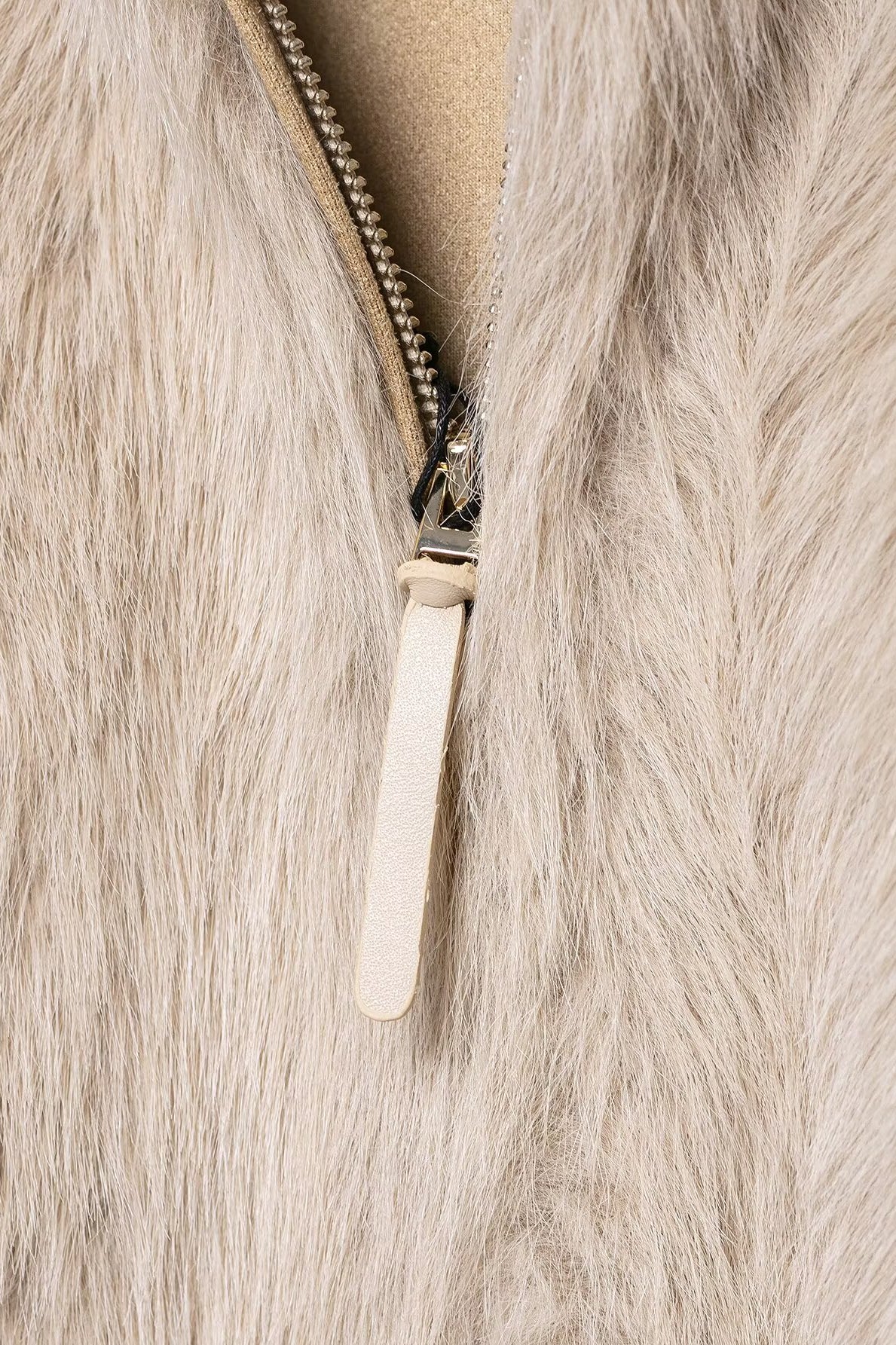 Fashionable Langry beige faux fur vest in warm double-sided wool jacket