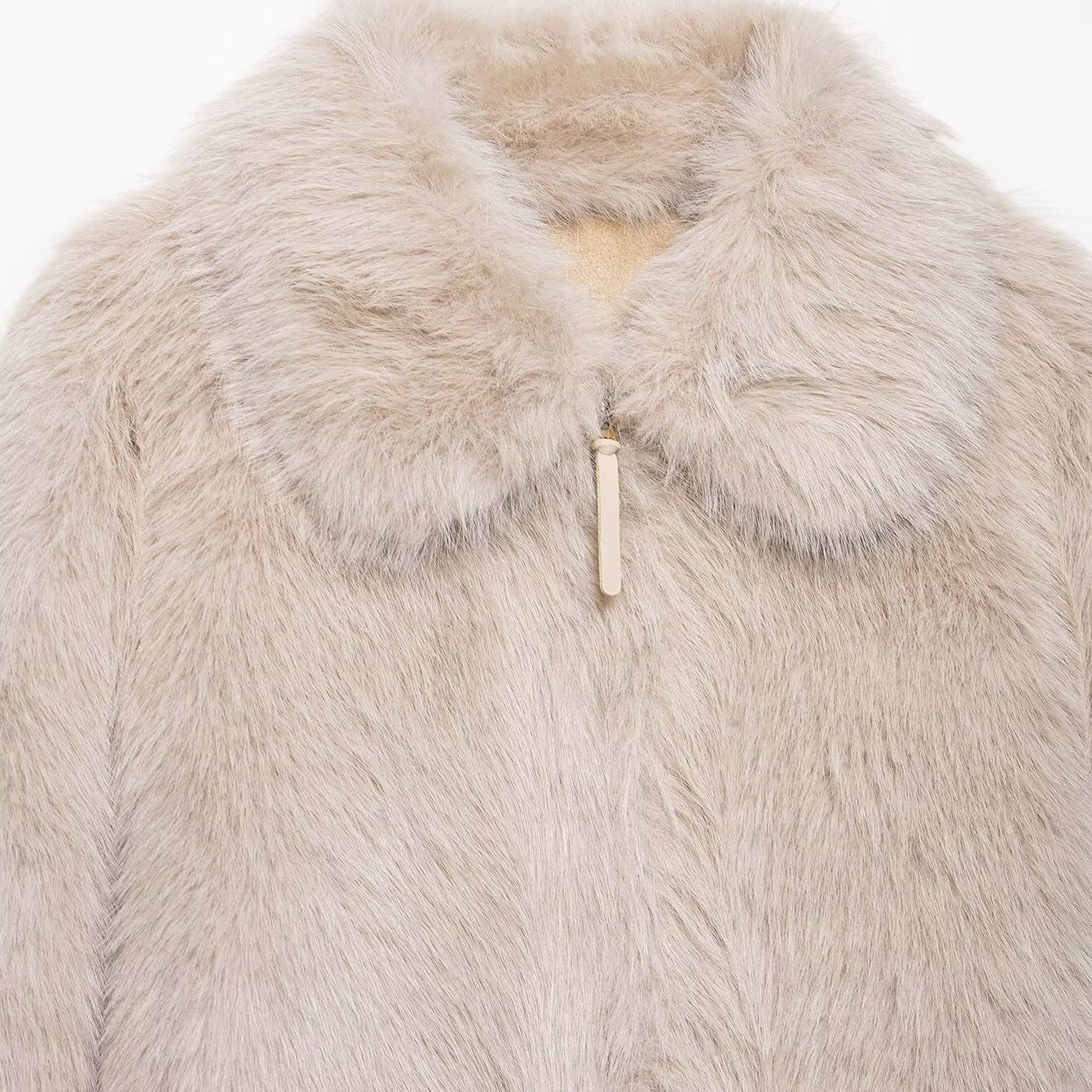 Fashionable Langry cream faux fur wool jacket with collar and zipper