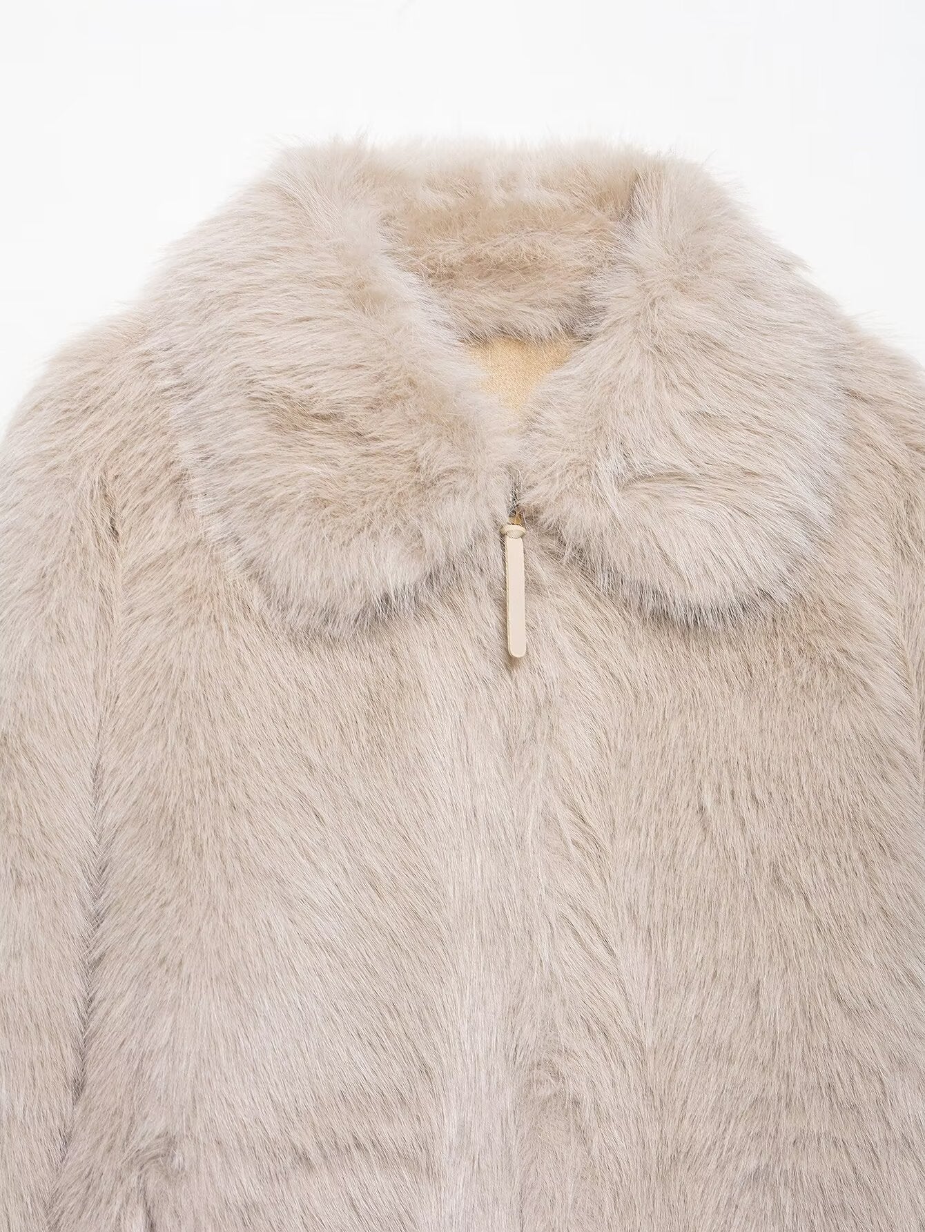Fashionable Langry cream faux fur wool jacket with collar and zipper