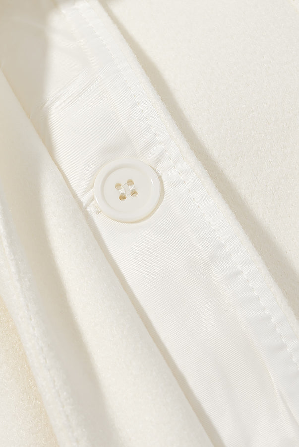 Langry fashion white button-down shirt with classic collar in woolen coat