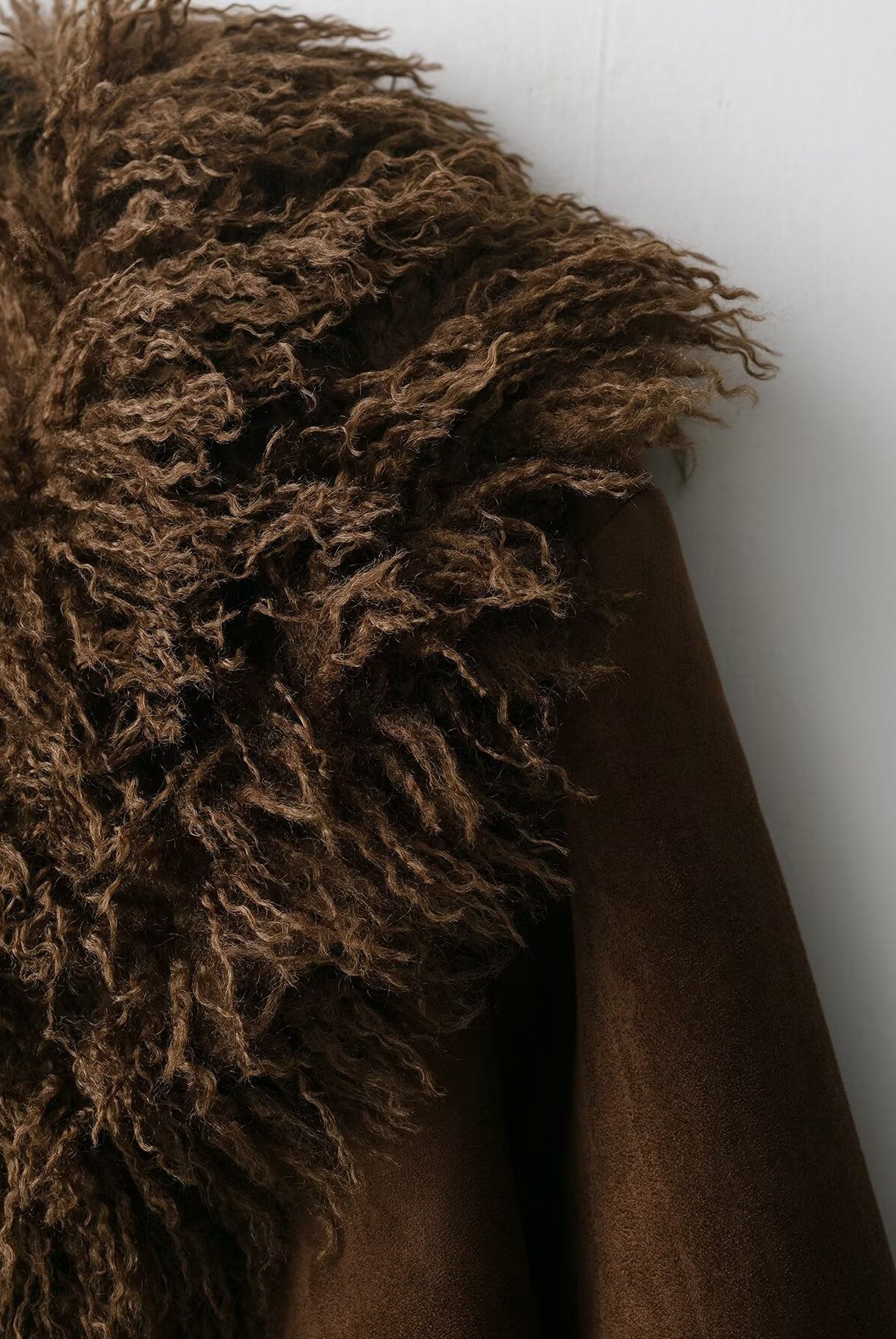 Elegant Autumn Fur Effect Coat in faux shearling with brown textured plush fringed blanket