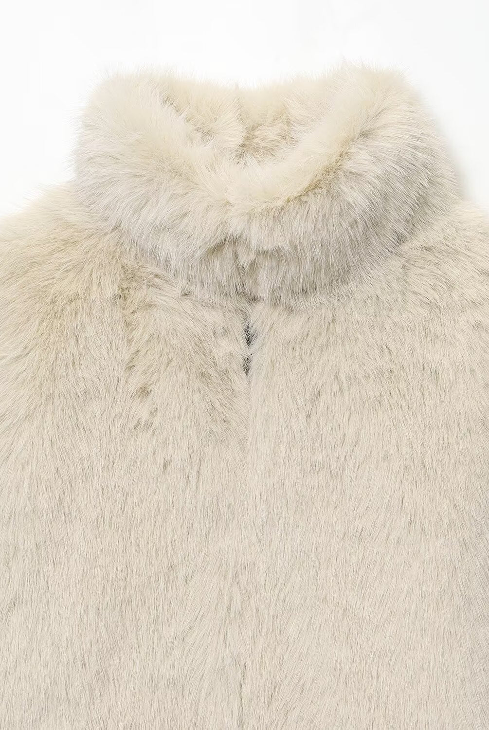 Cream faux fur coat with high collar and long sleeves in Langry fashion