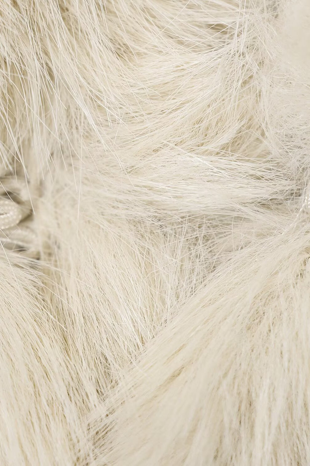 White faux fur scarf with silver accents for Langry fashion coat