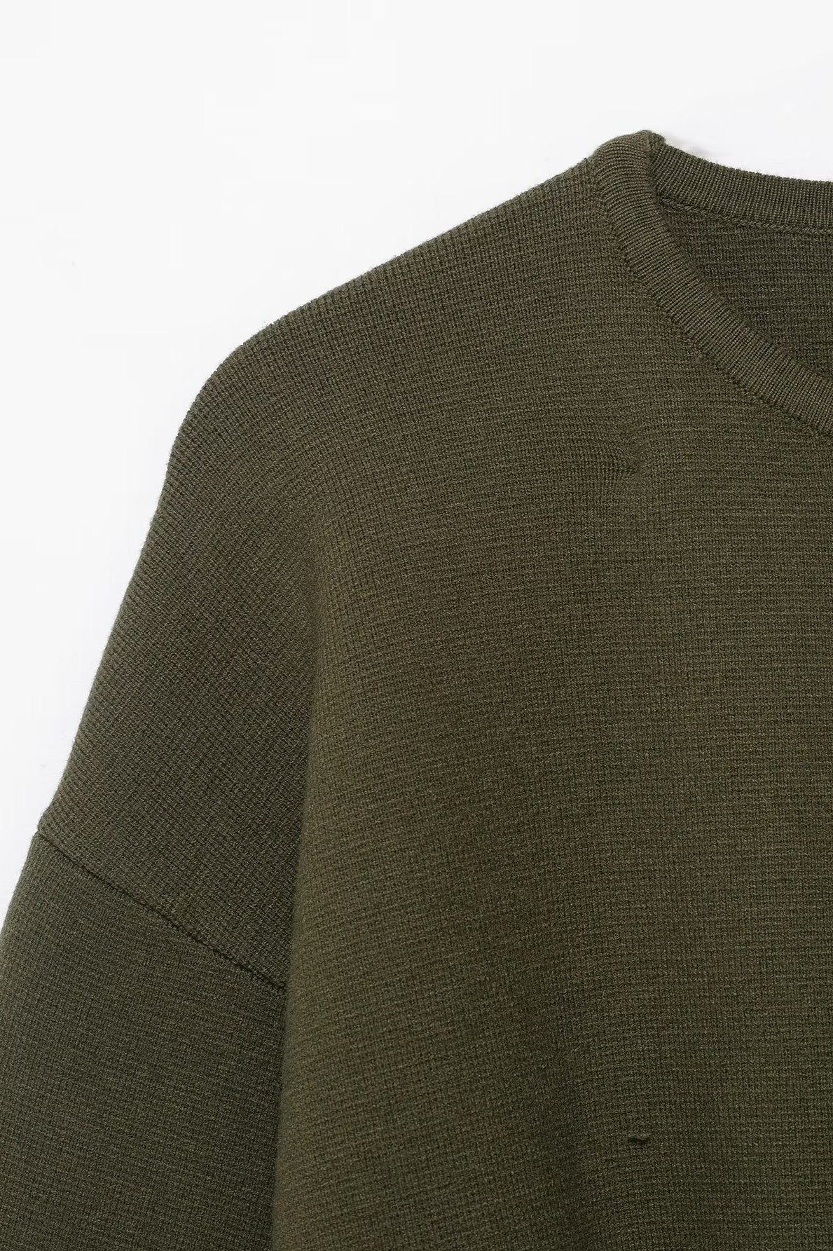 Olive green ribbed knit crew neck sweater with regular sleeve