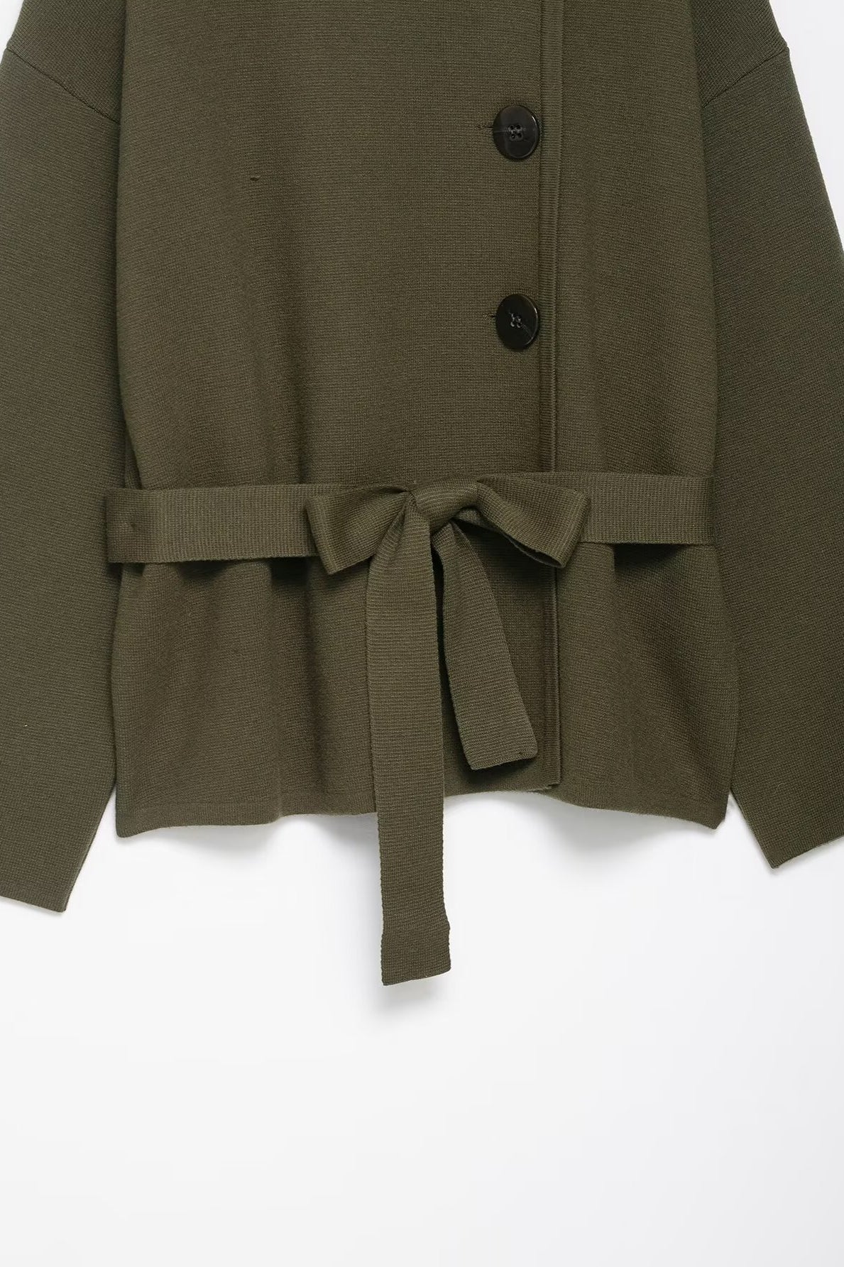 Olive green double-breasted trench coat with tied waistband, regular sleeve fashion