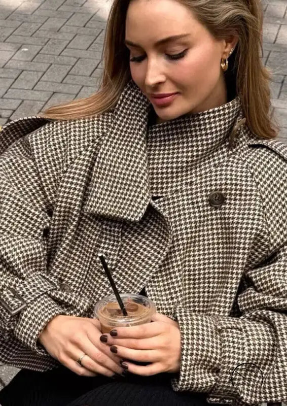 Winter retro plaid woolen button short trench coat in houndstooth pattern