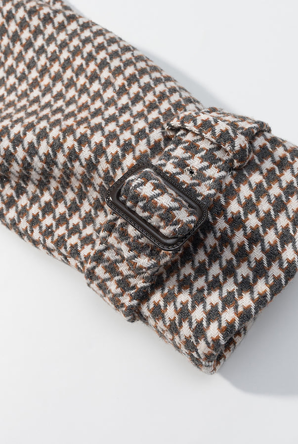 Langry fashion brown white houndstooth wool mittens black buttons ملابس