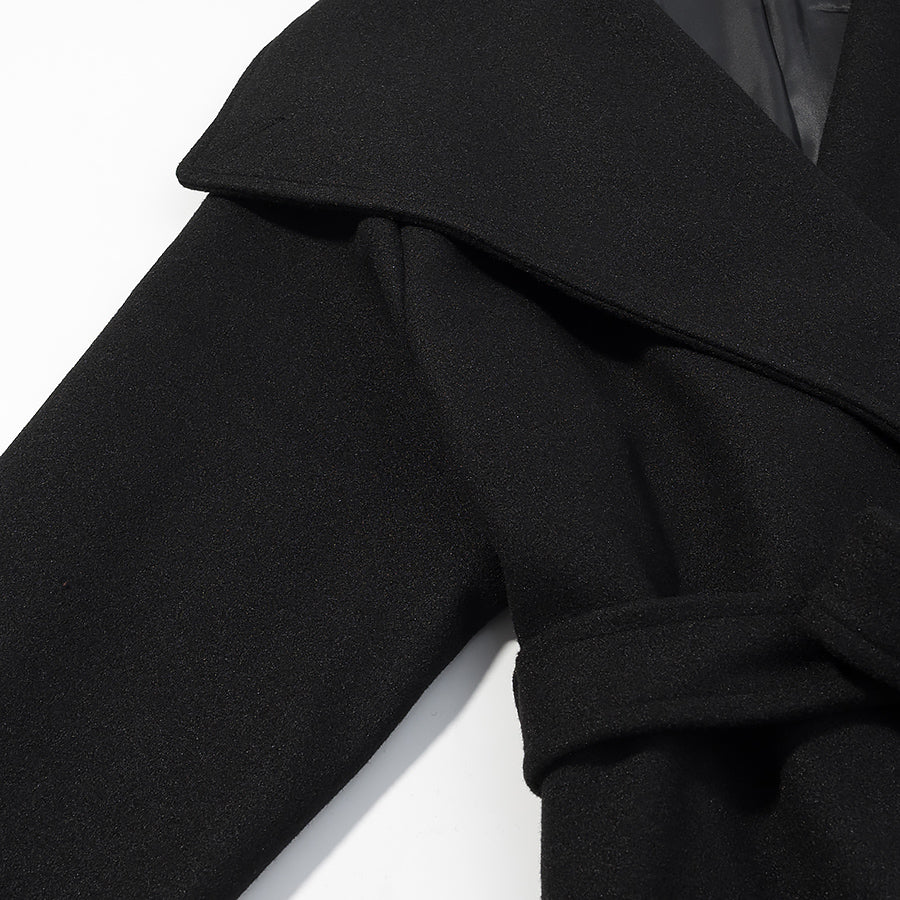 Elegant Langry black wool coat with ruffled sleeves and lapel collar