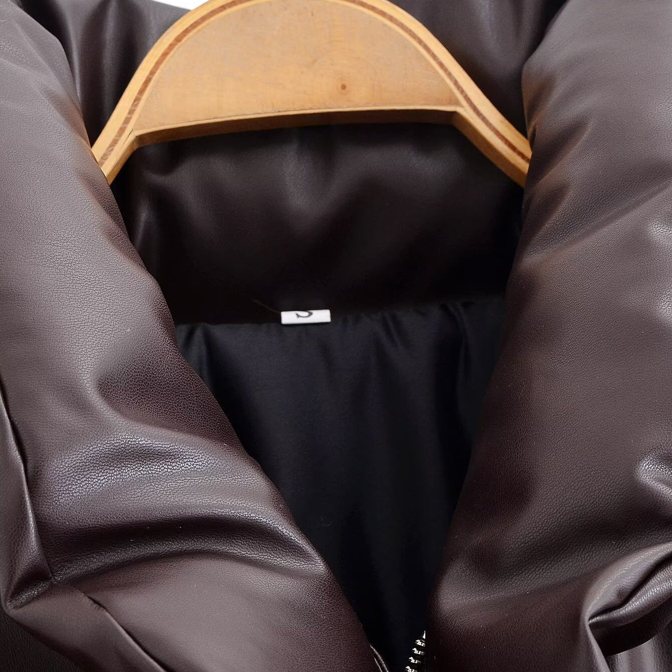 Trendy langry brown leather bomber jacket with black lining and zipper