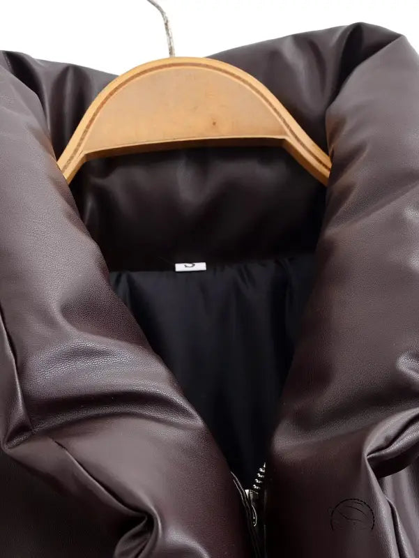 Trendy langry fashion brown leather bomber jacket with black lining and zipper