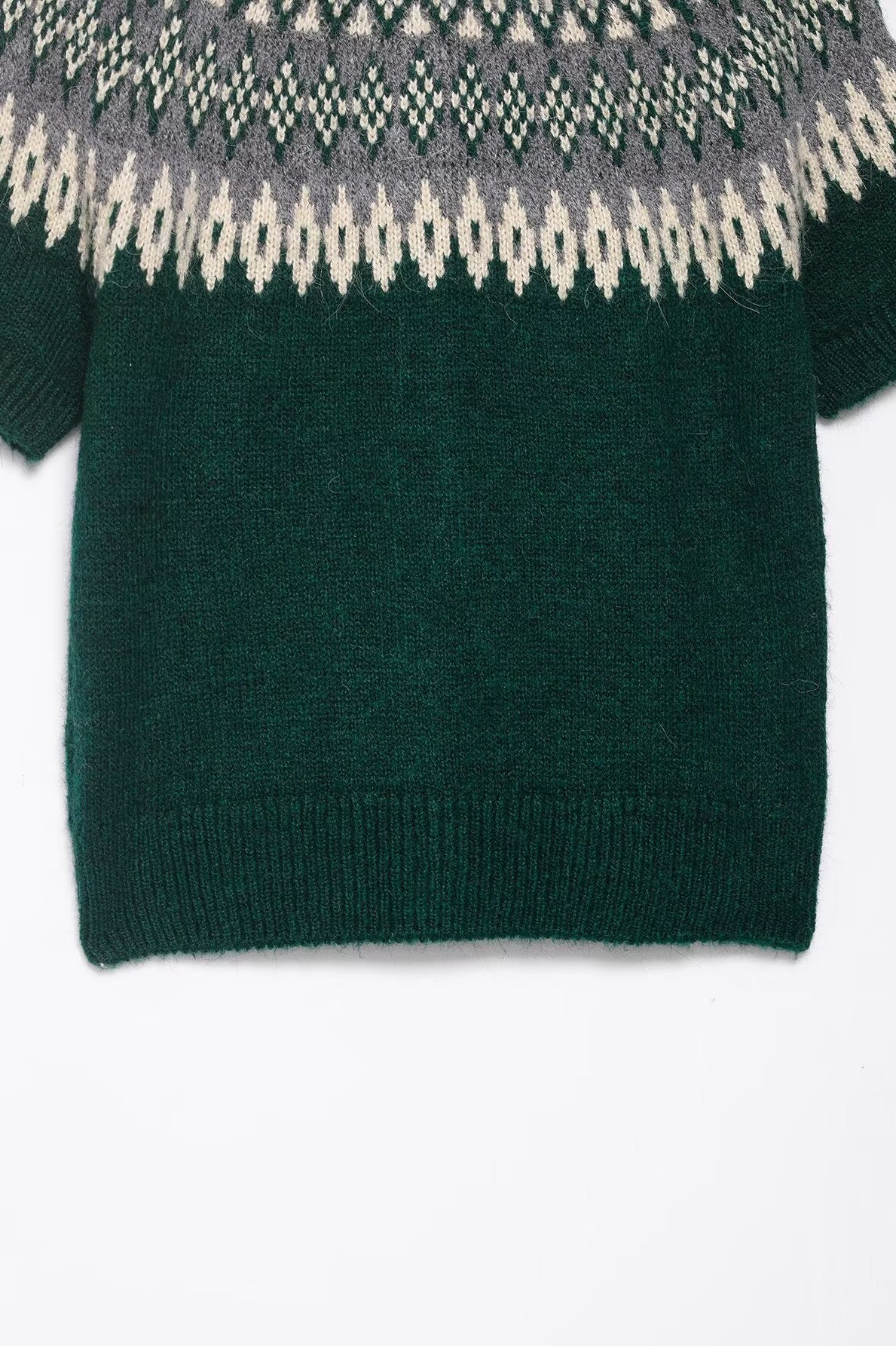 Green short sleeve fair isle jacquard knitted sweater with textured pattern