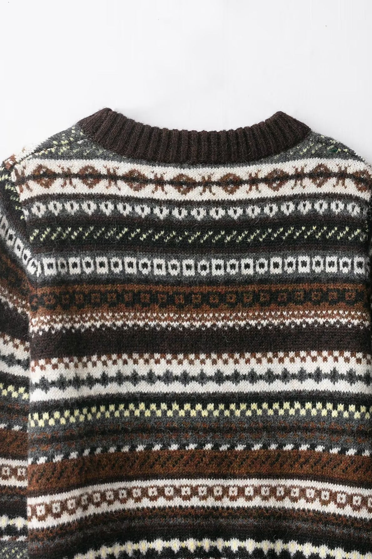 Brown and white Langry fashion jacquard sweater with ribbed knit texture
