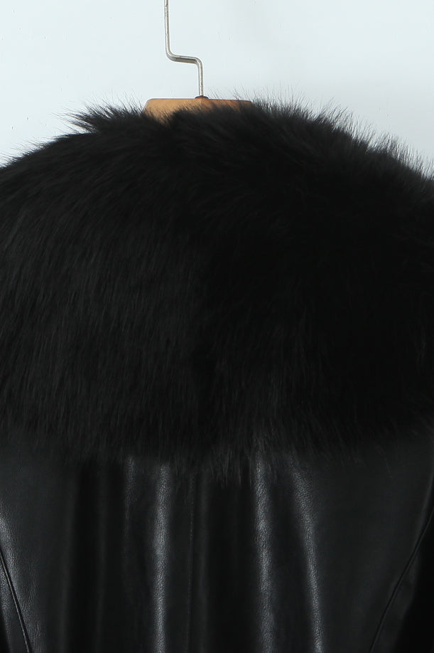 Luxurious langry black leather fur-trimmed winter fashion coat