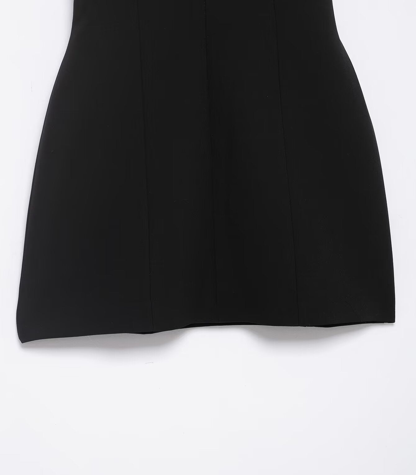 Elegant langry black pleated skirt dress in minimalist fashion