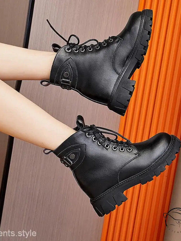 FASHIONABLE LEATHER BOOTS-VETEMENTS