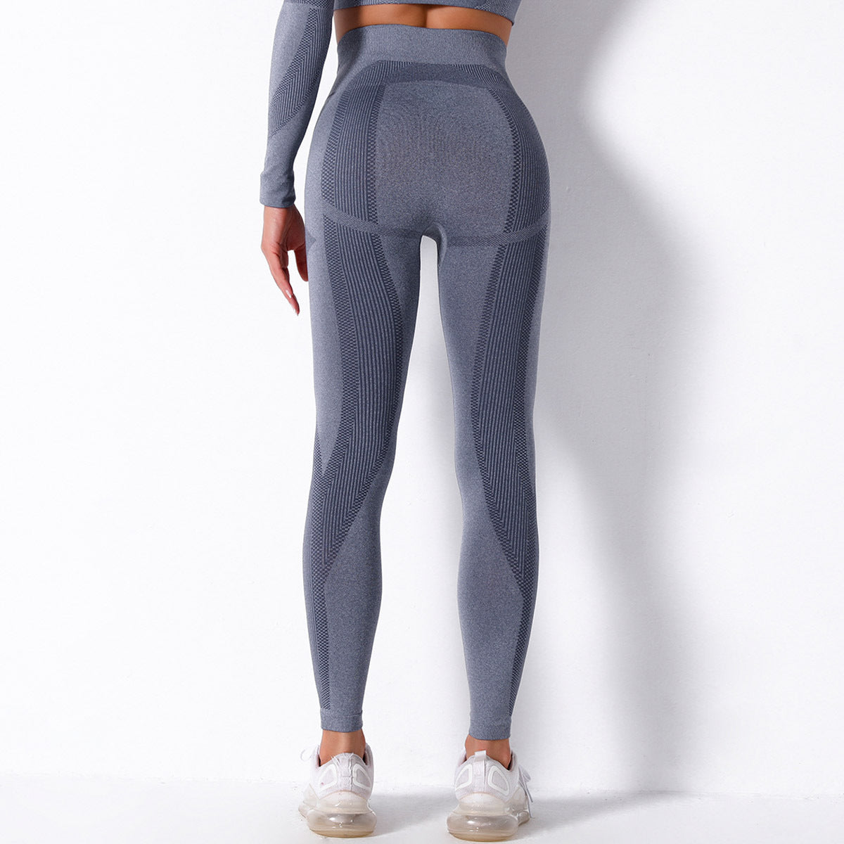 Gray seamless leggings featured in Bodybuilding Seamless Yoga Pants for fashionable workouts