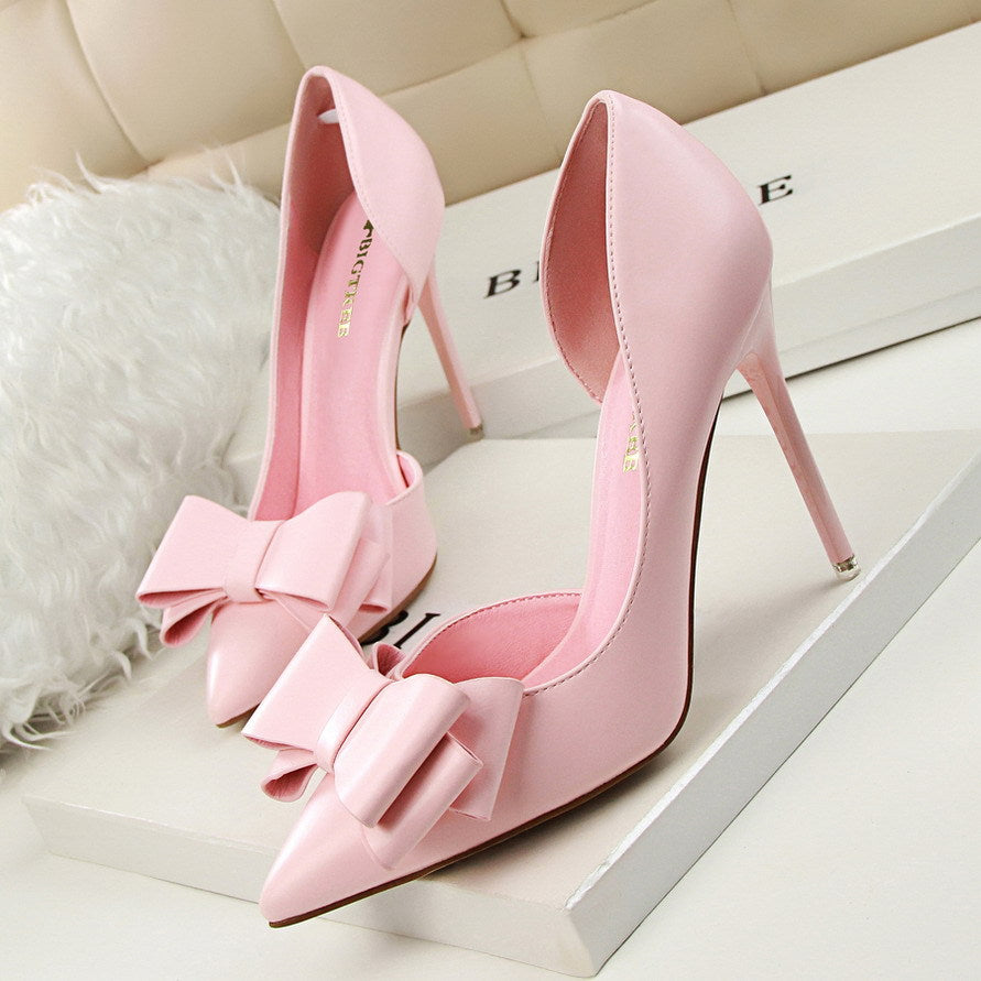 Fashionable Sweet Bowknot High Heels featuring pink stiletto heels and decorative bows