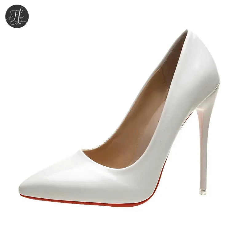 SLEEK PATENT LEATHER STILETTO HIGH HEELS-VETEMENTS