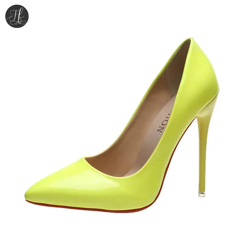 SLEEK PATENT LEATHER STILETTO HIGH HEELS-VETEMENTS