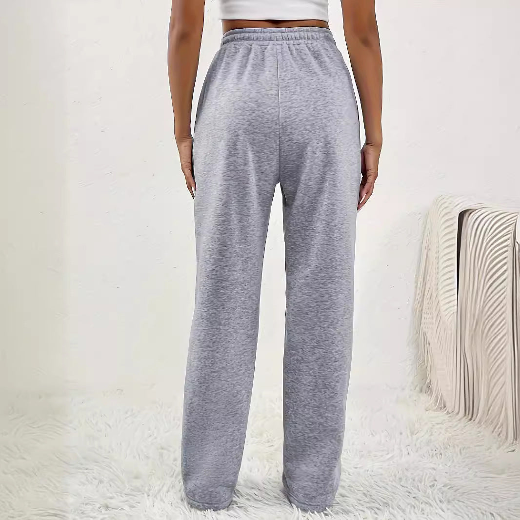 Gray wide leg sweatpants with elastic waistband in fashionable casual style