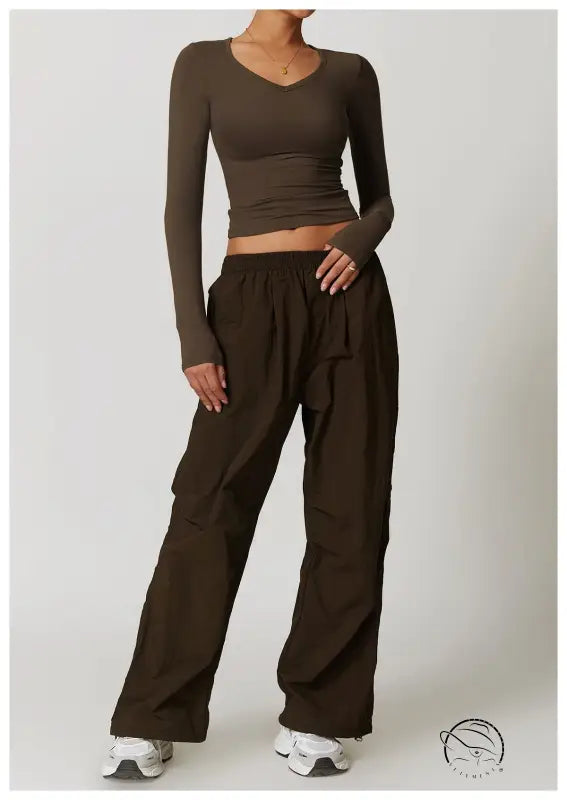 Olive-green winter quick drying brushed tight yoga t-shirt with baggy pants