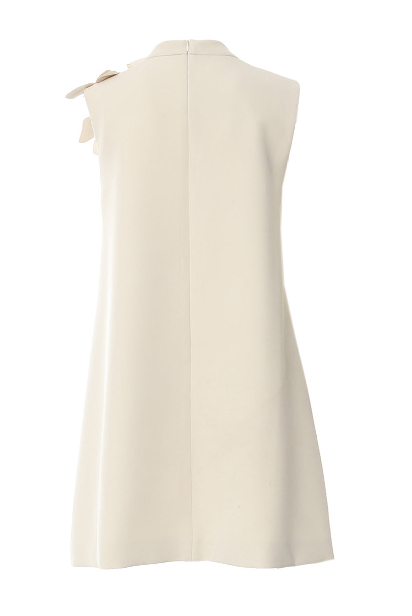 Elegant sleeveless cream-colored winter butterfly shape evening dress for fashion and ملابس