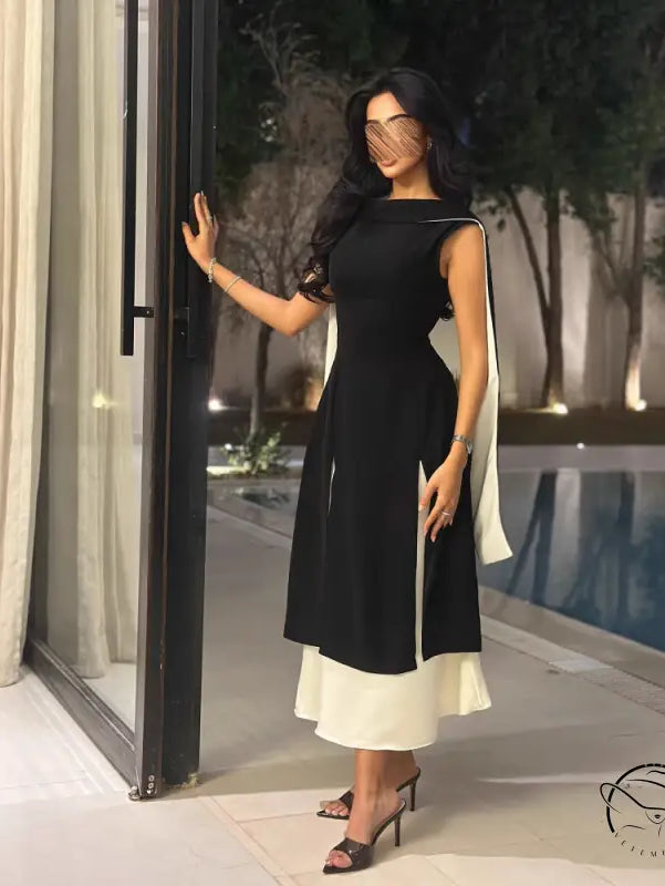 Black and white sleeveless langry fashion dress with high neckline