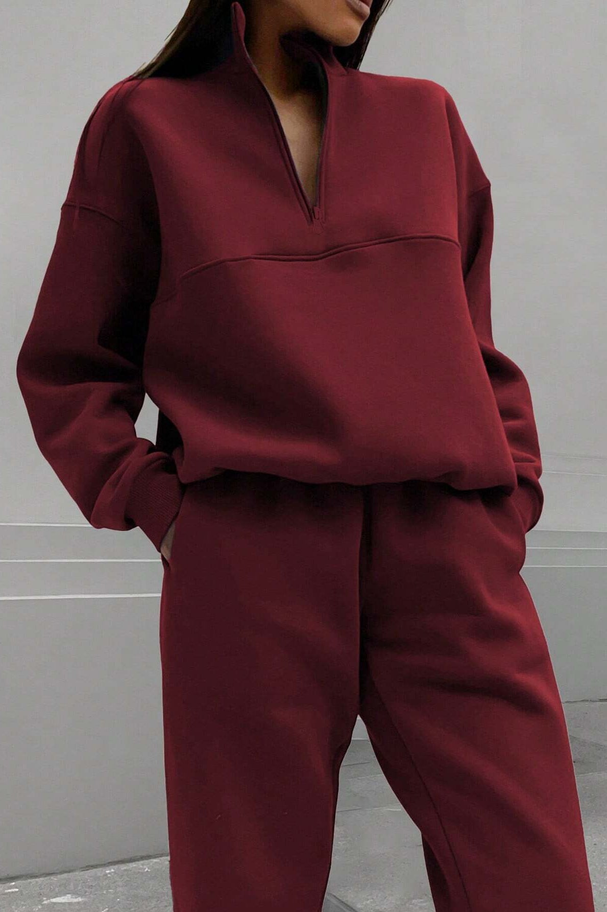 Langry fashion burgundy oversized sweatshirt and pants set with zipper collar
