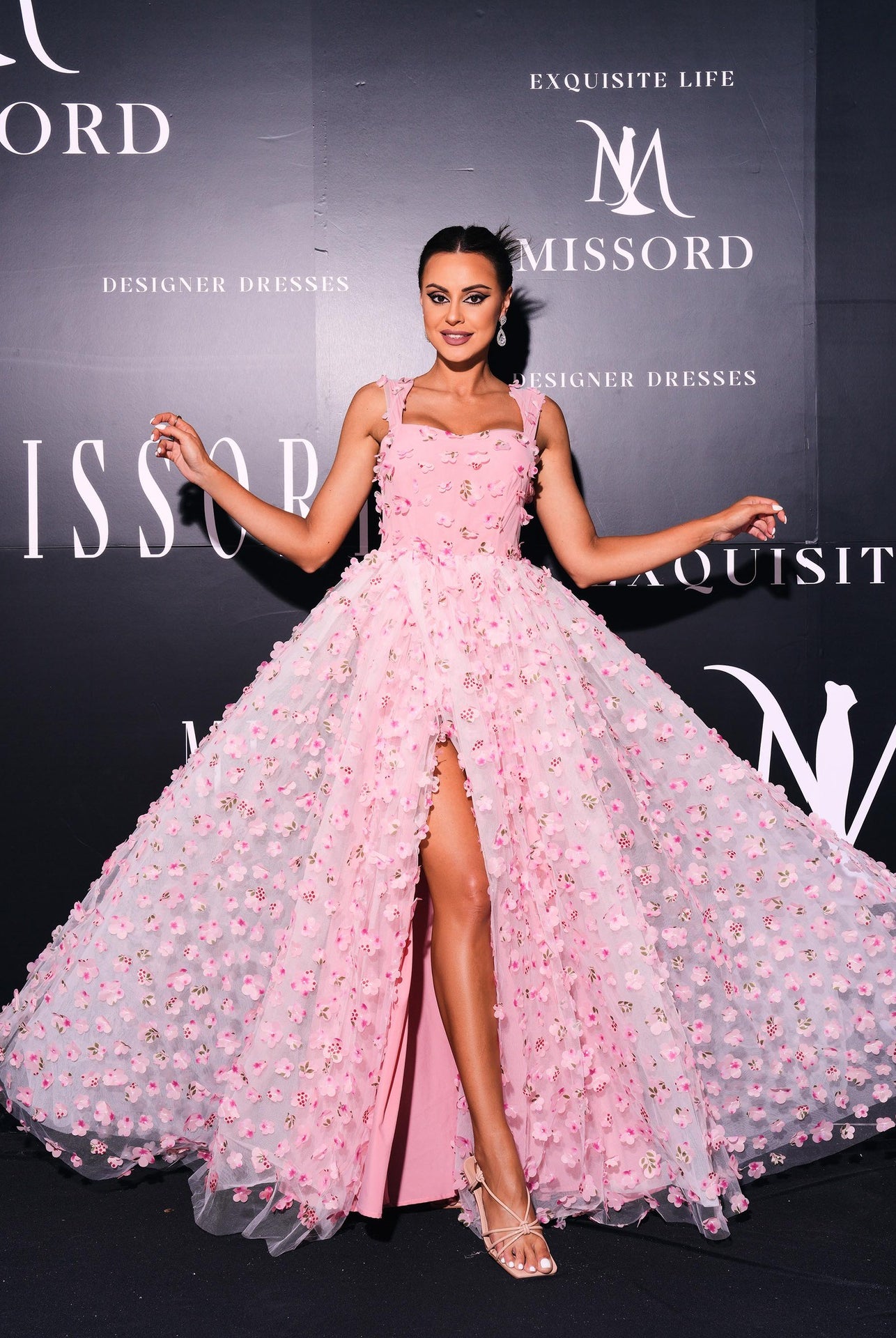 Elegant pink floral gown featuring an elegant square collar and bohemian wide hem