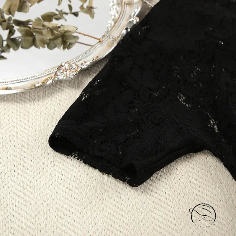 Black short-sleeved lace top with slit shorts in pajamas lace design fashionable