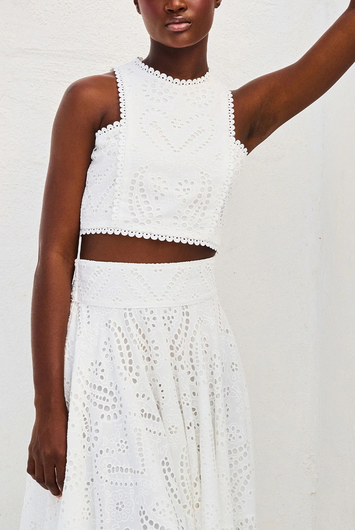 White eyelet crop top and skirt set from Casual Vacation Loose Two Piece Set fashion ملابس