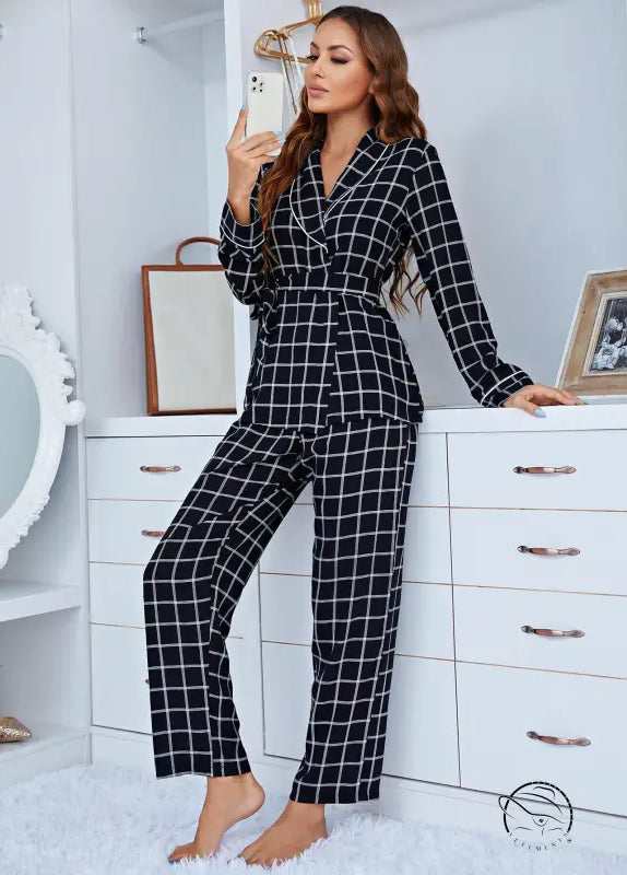 Black and white checkered long sleeve deep V-neck pajama set