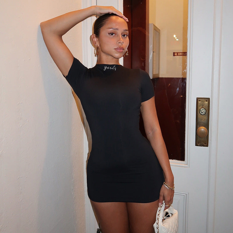 Form-fitting black mini dress, ideal for casual fashion attire by Langry ملابس