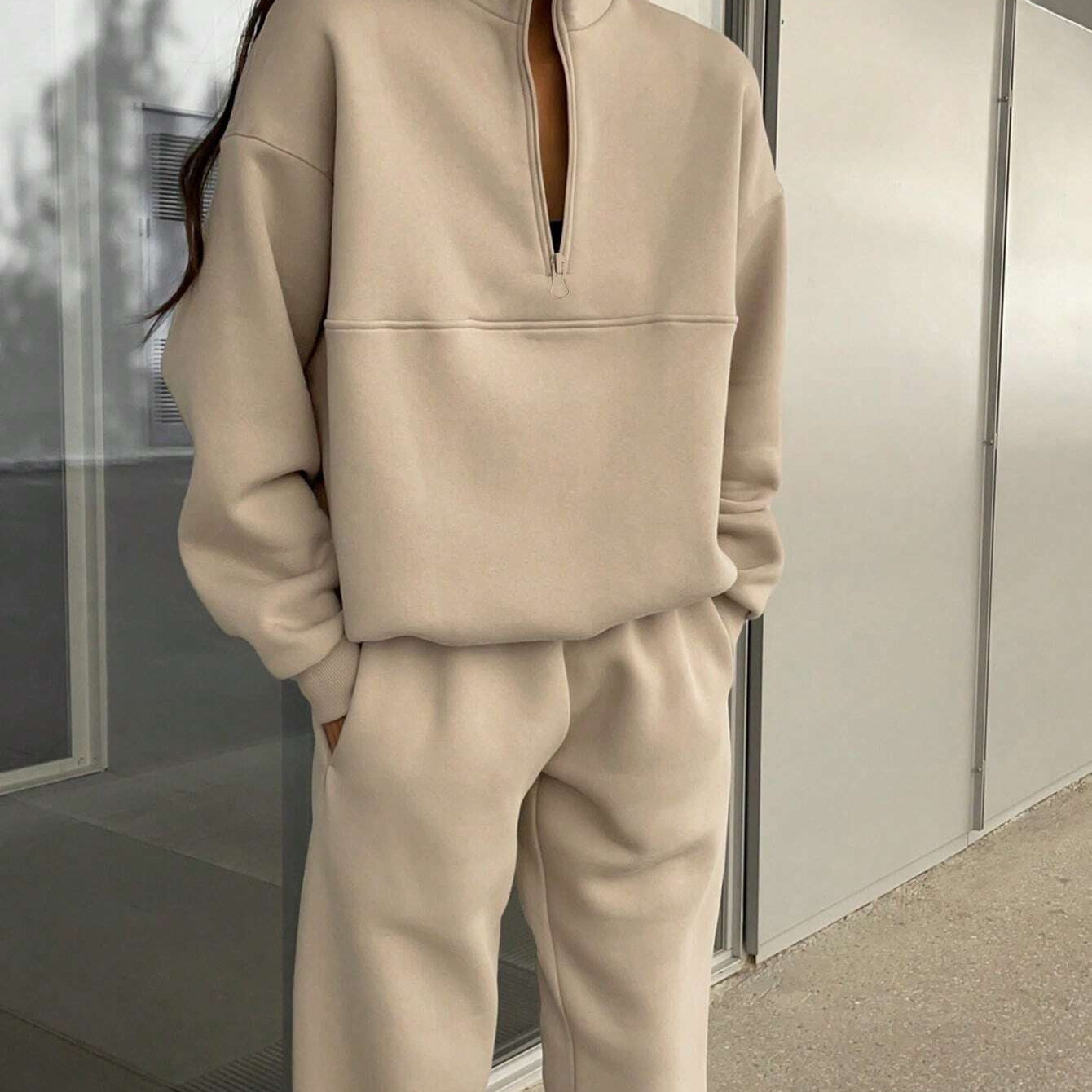 Langry fashion cream-colored winter zipper collared casual two-piece sweatshirt set