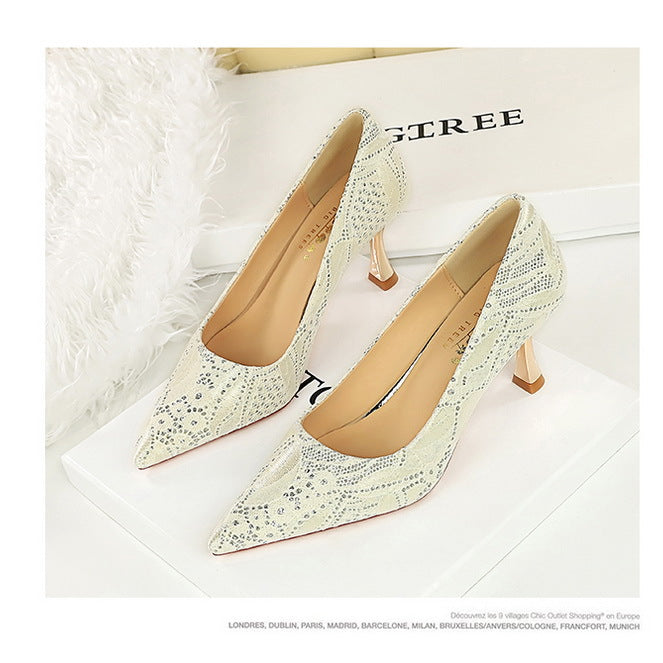 Elegant white lace high heel shoe in Langry fashion style