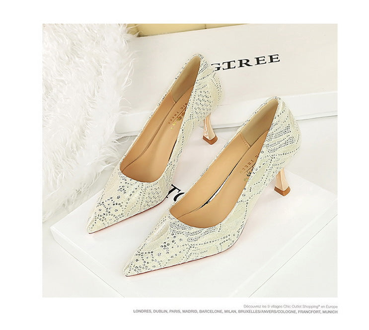 Elegant white lace high heel shoe in Langry fashion style
