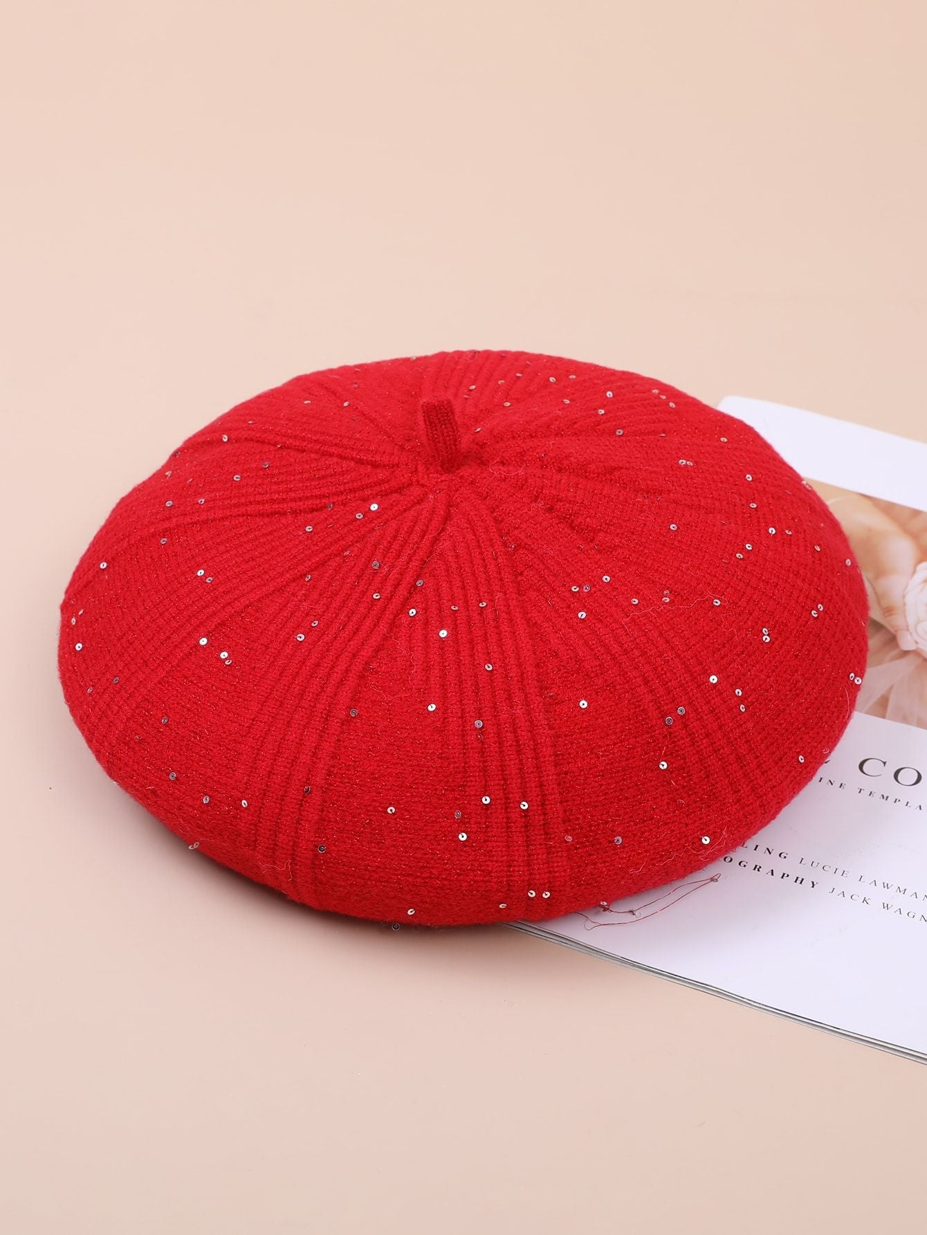 Red knitted beret with gold sequins, stylish winter fashion accessory for ملابس