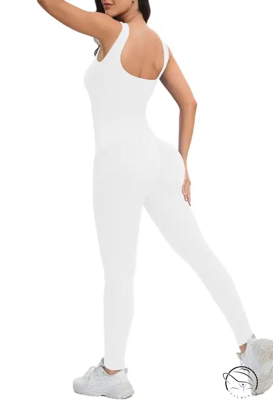 Breathable seamless knitted langry peach hip slim fit white backless jumpsuit