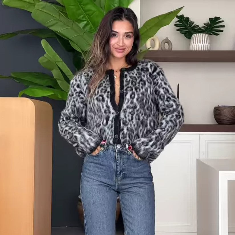 Woman modeling Casual Leopard Print Knitted Sweater with regular sleeve for trendy fashion