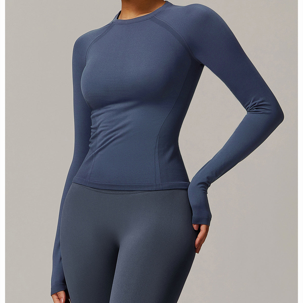 Blue long sleeve athletic top and leggings for stylish running fashion
