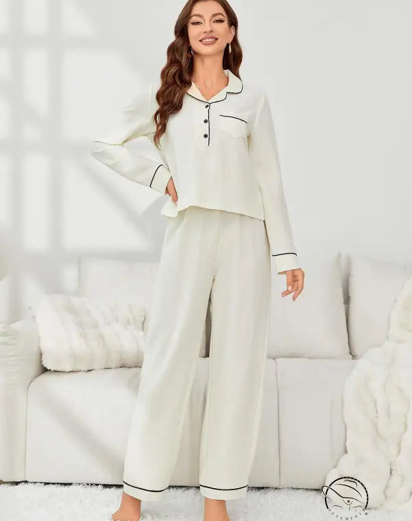 Off-white langry fashion pajamas set with black piping for women