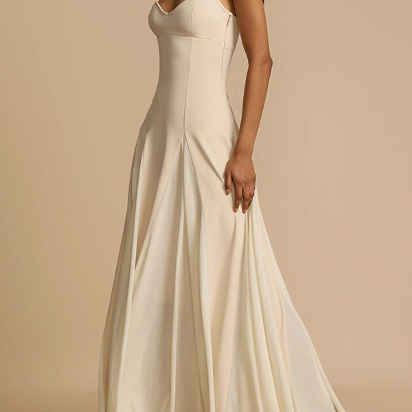 Ivory-colored casual loose large swing dress displayed in the large swing dress collection