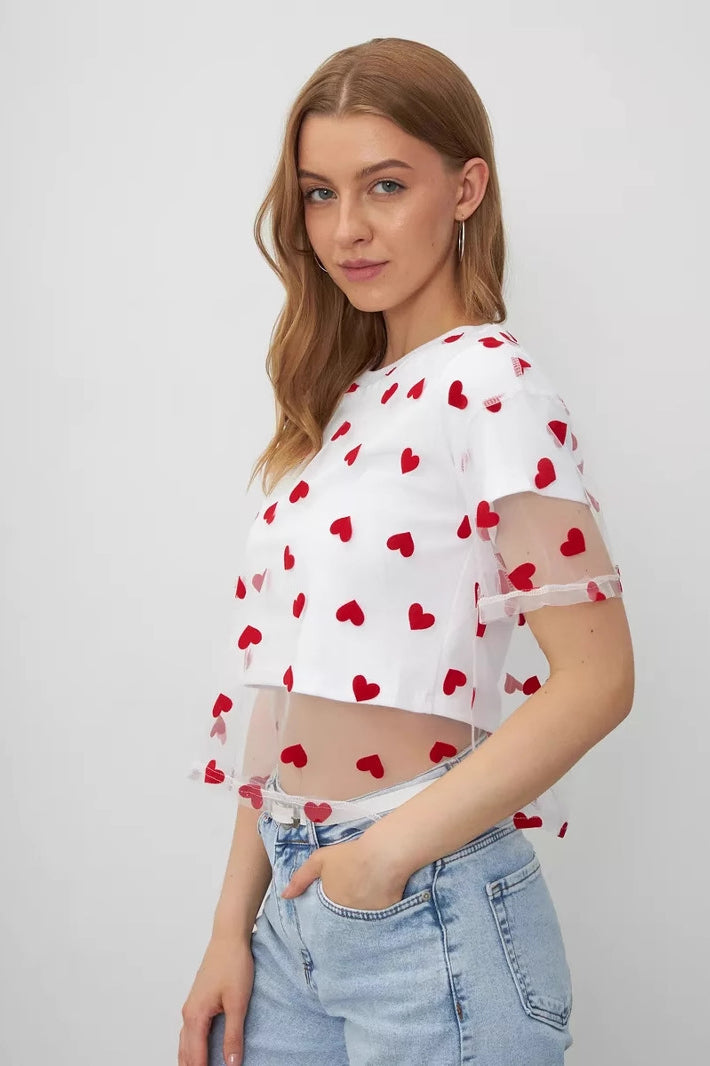 White cropped t-shirt with red heart print, stylish addition to ملابس by Langry