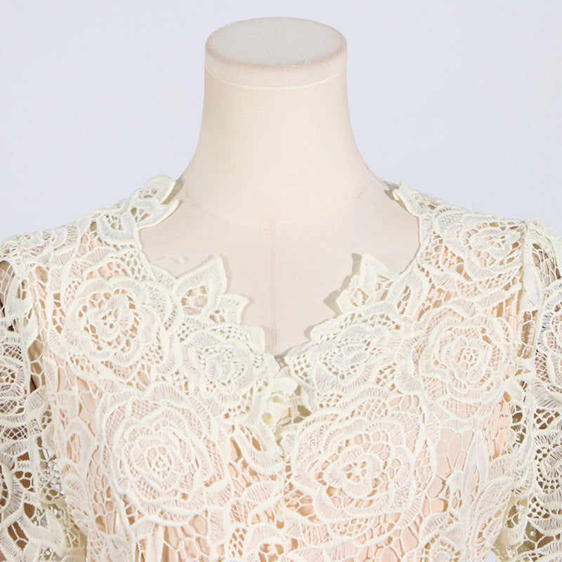 Delicate white lace short sleeve dress with rose pattern and scalloped neckline