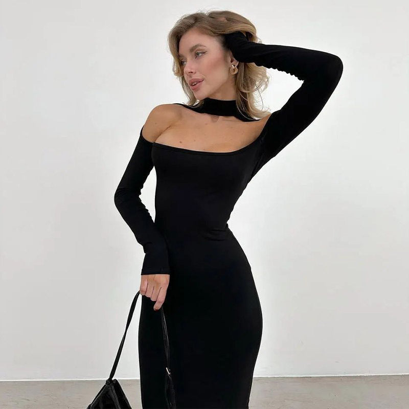Elegant black long-sleeved cutout dress, perfect for fashion-forward ملابس enthusiasts